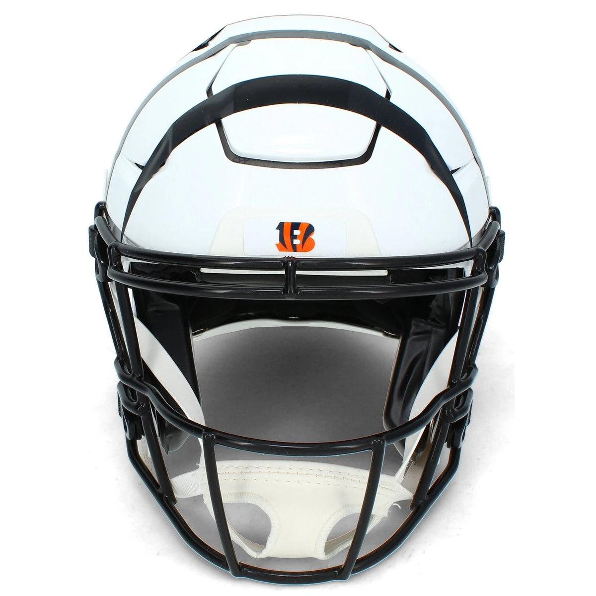 Ja'Marr Chase Autographed Cincinnati Bengals White 2022 Alternate Speedflex Authentic Helmet Beckett Witnessed