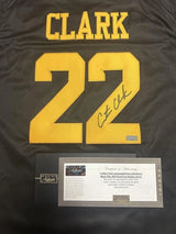Caitlin Clark Autographed Black Iowa Hawkeyes 2024 Final Four Jersey Panini