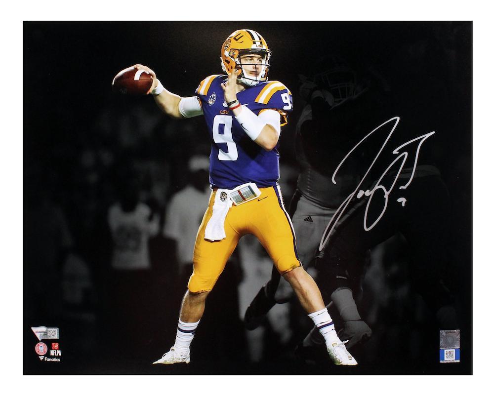 JOE BURROW Autographed LSU Tigers 11" x 14" Spotlight Photograph FANATICS