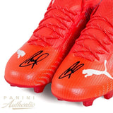 CHRISTIAN PULISIC Autographed Pink Puma Ultra 1.3 Cleats PANINI LE 25