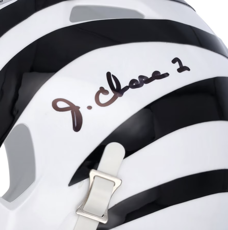 Ja'Marr Chase Autographed Cincinnati Bengals Speed White Alternate Mini Helmet Fanatics