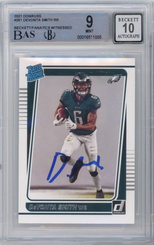 DeVonta Smith Autographed Philadelphia Eagles 2021 Panini Donruss Rated Rookie #261 BGS 9/10 Rookie Card Fanatics