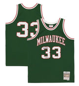 KAREEM ABDUL-JABBAR Autographed/Inscribed "71 NBA CHAMPS" Milwaukee Bucks Green Mitchell & Ness 71-72 Replica Jersey FANATICS
