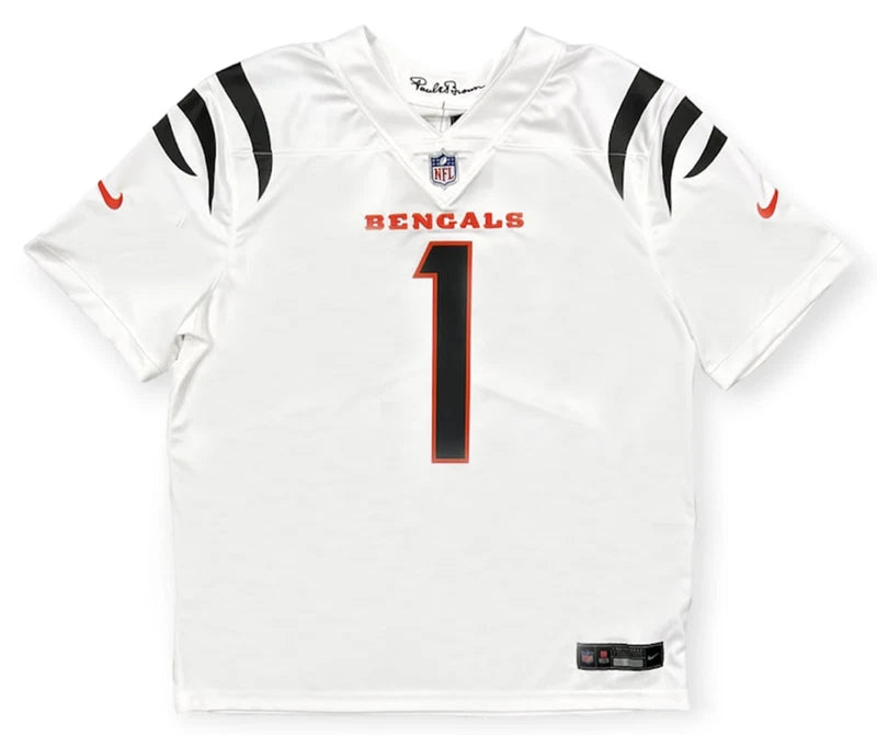 Ja'Marr Chase Autographed Cincinnati Bengals White Nike Vapor Untouchable Limited Jersey Beckett Witnessed