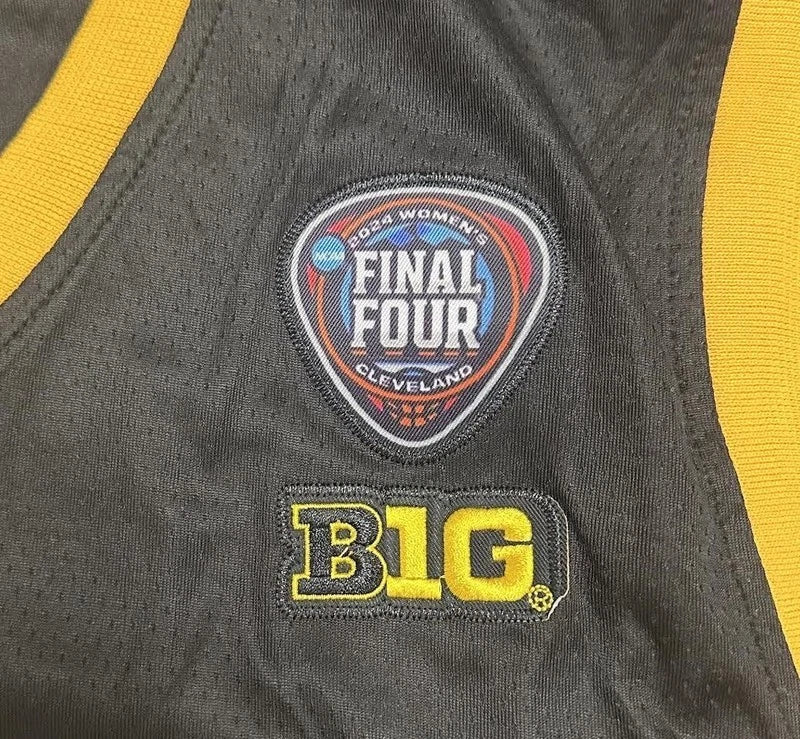 Caitlin Clark Autographed Black / Yellow Hawkeyes 2024 Final Four Jersey Panini
