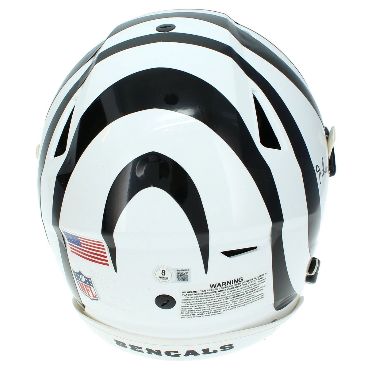 Ja'Marr Chase Autographed Cincinnati Bengals White 2022 Alternate Speedflex Authentic Helmet Beckett Witnessed