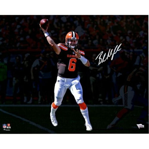 BAKER MAYFIELD Autographed Cleveland Browns 'Throwing' 16" x 20" Photograph FANATICS