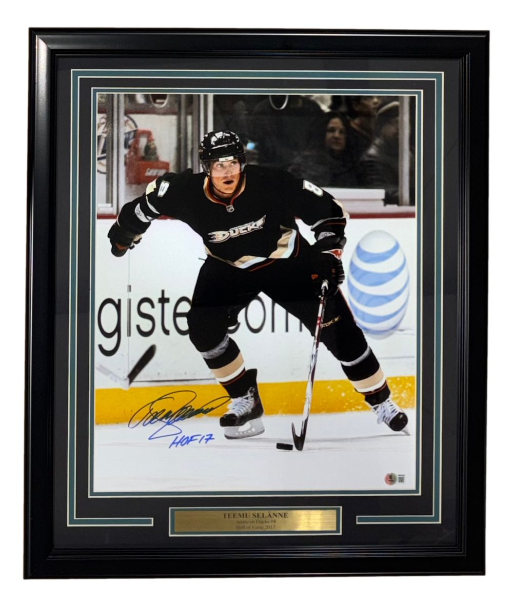 Teemu Selanne Signed Framed 16x20 Anaheim Ducks Photo HOF 17 BAS