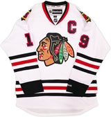 Chicago Blackhawks Jonathan Toews Autographed White Reebok Premier Jersey Size L Beckett BAS Witness Stock #250187