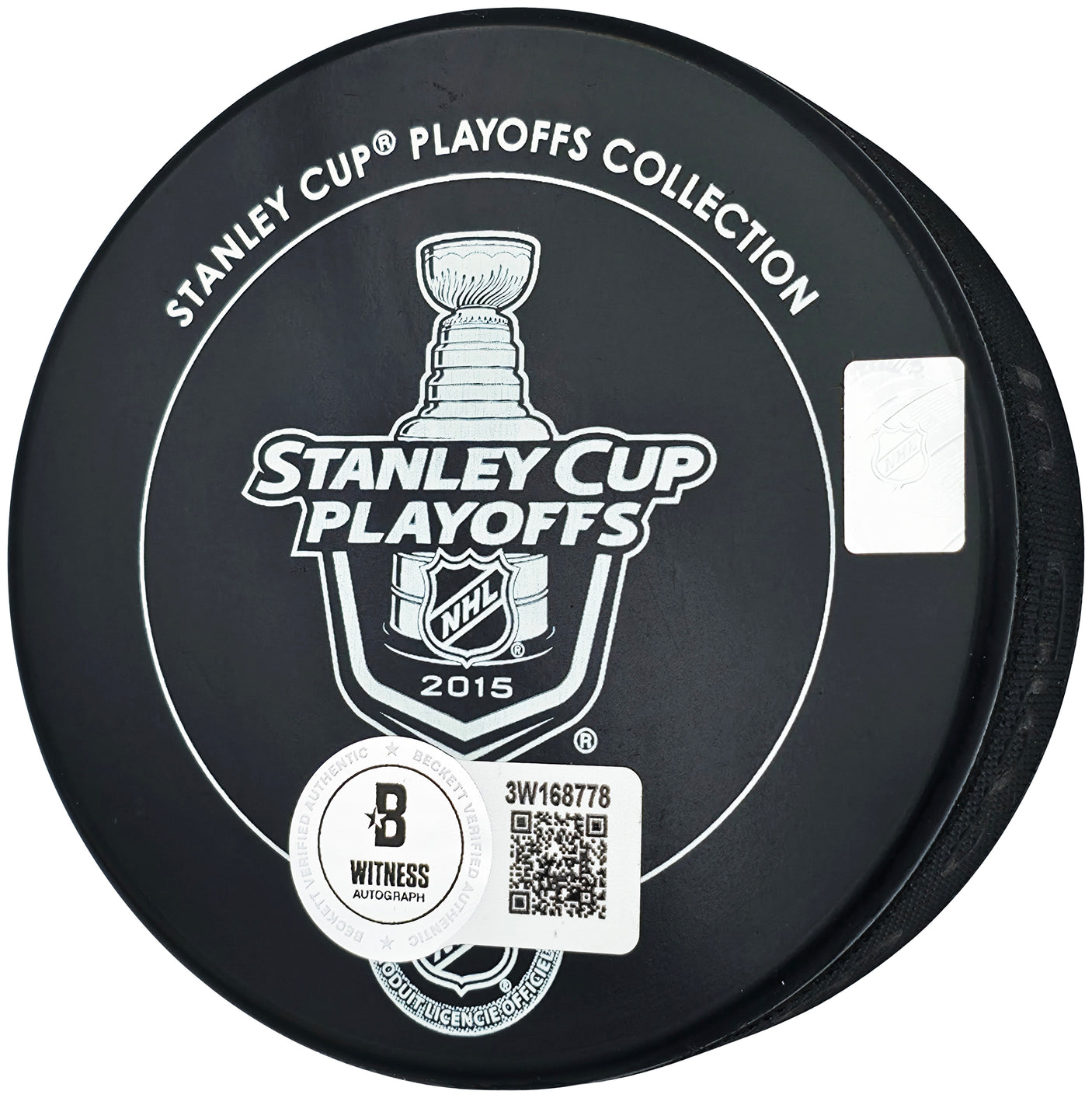 Jonathan Toews Autographed Official 2015 Stanley Cup Champions Chicago Blackhawks Logo Hockey Puck Beckett BAS Witness Stock #250567