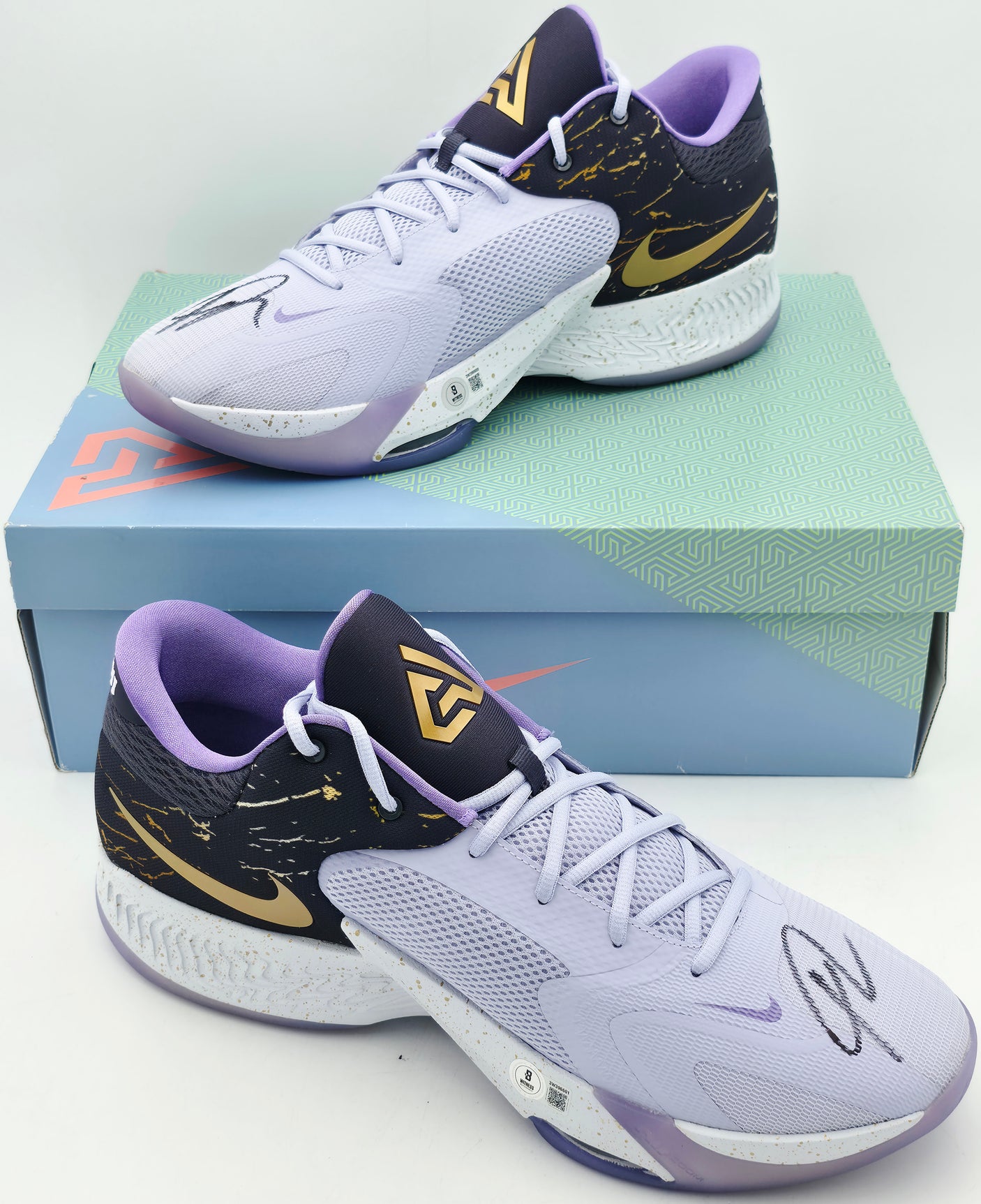 Giannis Antetokounmpo Autographed 2022 Player Exclusive (PE) Promo Oxygen Purple/SPC Purple Grey Nike Zoom Freak 4 ASW Shoes Milwaukee Bucks Size 17 Beckett BAS Witness Stock #252720