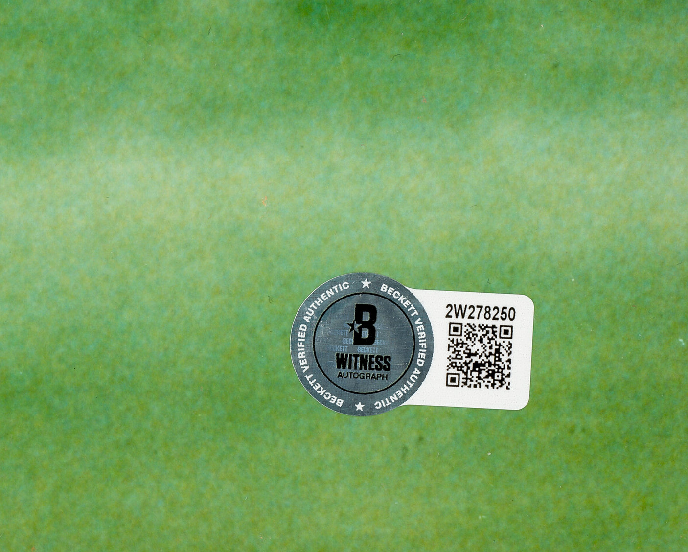 Ken Griffey Jr. Autographed 16x20 Photo Seattle Mariners (Wall Catch) "HOF 16" Beckett BAS Witness Stock #252801