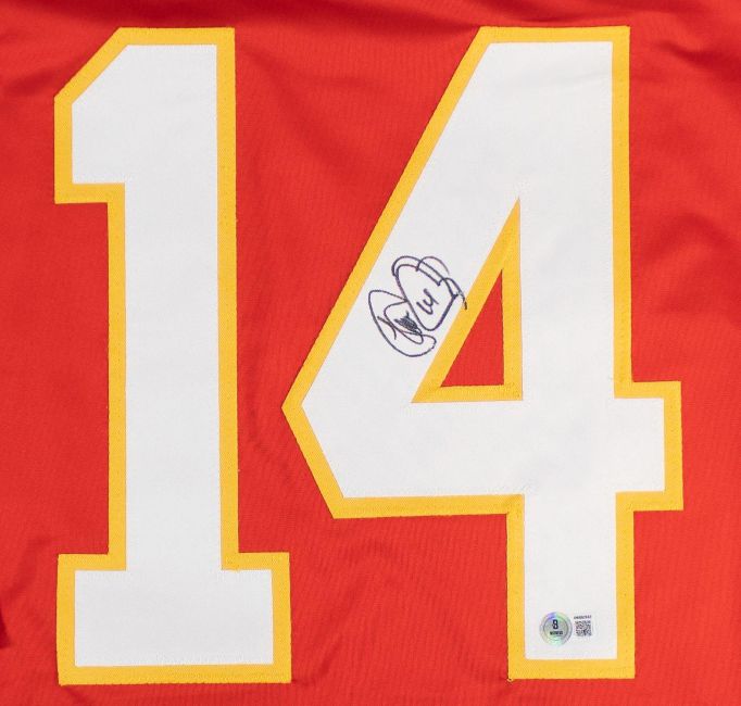 Theo Fleury Calgary Signed Red Hockey Jersey BAS