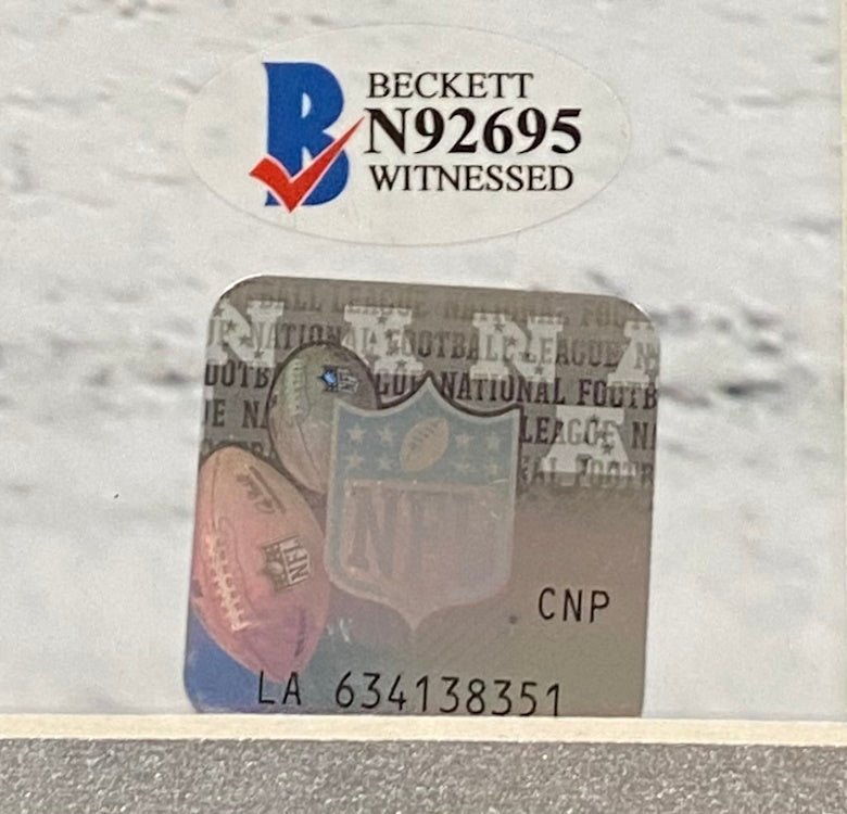 Ezekiel Elliott Signed Framed 16x20 Dallas Cowboys vs Rams Photo BAS - Sports Integrity