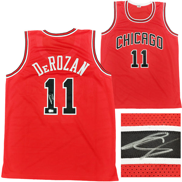 Chicago Bulls DeMar DeRozan Autographed Red Jersey Beckett BAS Witness Stock #209345