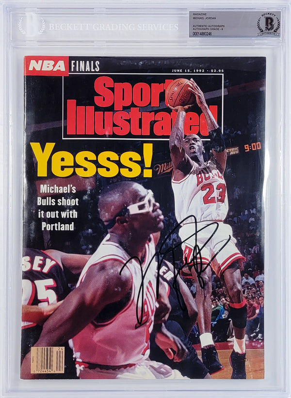 Michael Jordan Autographed Sports Illustrated Magazine 1992 Issue Chicago Bulls Auto Grade Mint 9 Beckett BAS #14880246